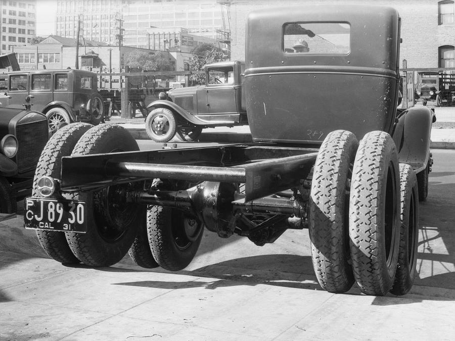  Ford Model AA 6 Wheel 1930 года  (фото 3 из 4)